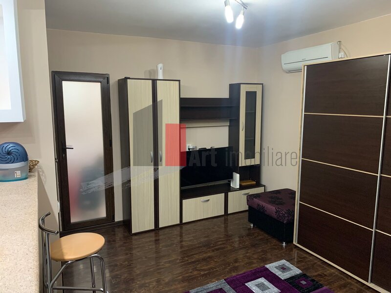 Mihail Sebastian, garsoniera dubla.