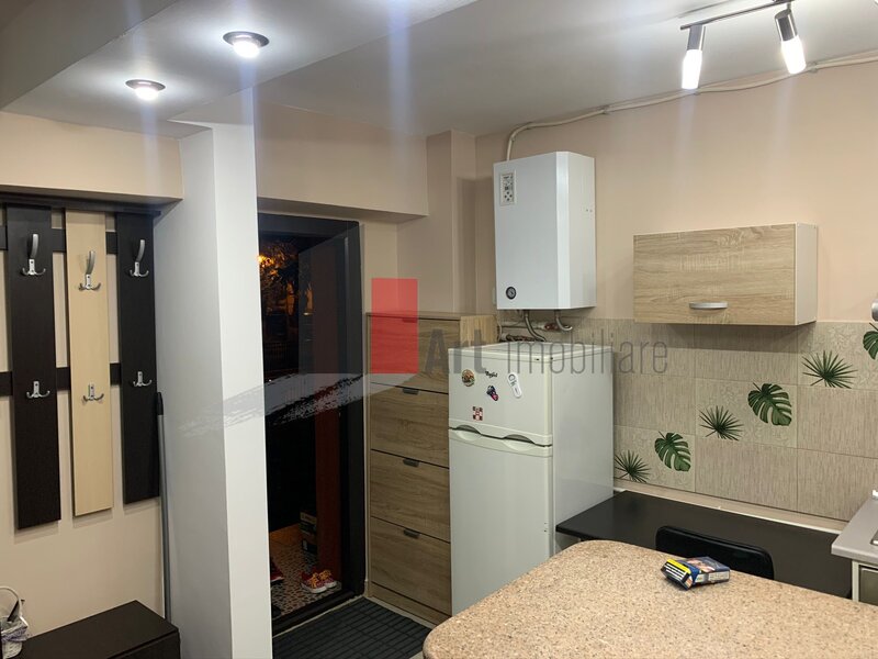 Mihail Sebastian, garsoniera dubla.